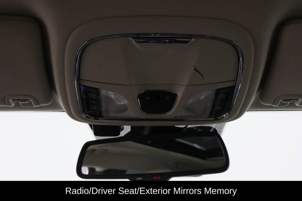 Used 2016 Jeep Cherokee Limited w/ Luxury Group image 23