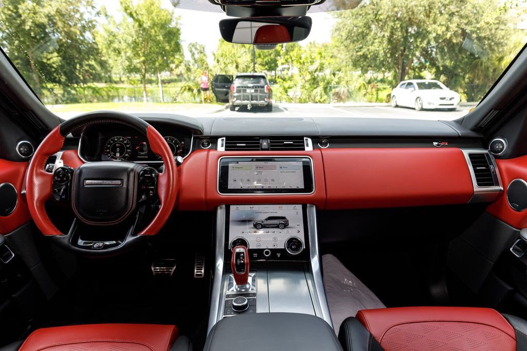 Used 2022 Land Rover Range Rover Sport SVR AWD/4WD image 9