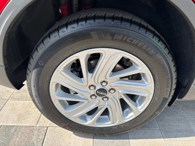 New 2025 Lincoln Corsair FWD image 32