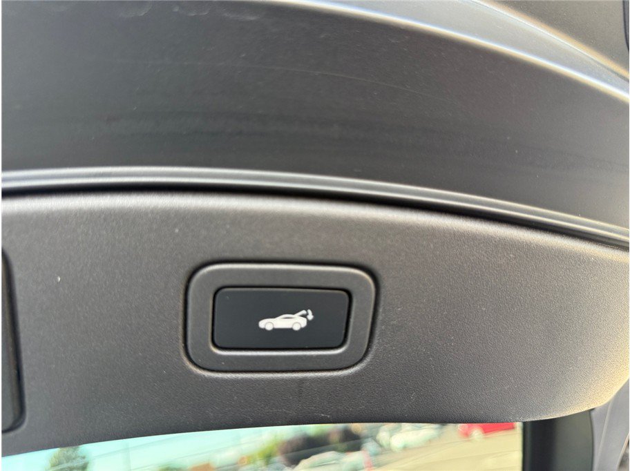 Used 2021 Jaguar F-TYPE R AWD/4WD image 42