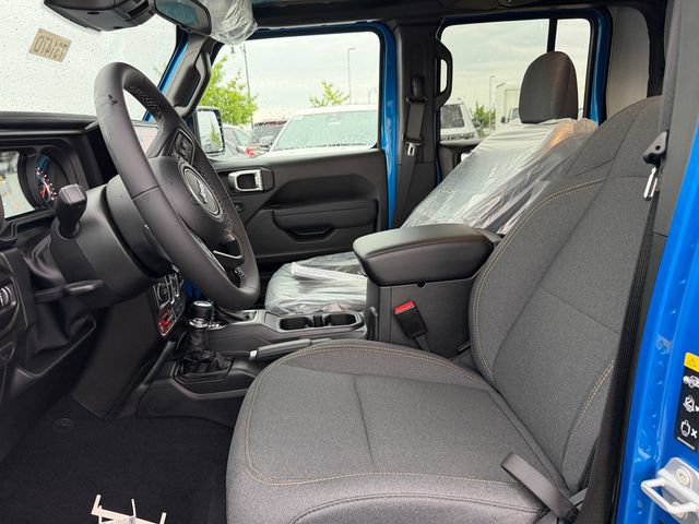 New 2026 Jeep Gladiator Sport AWD/4WD image 14