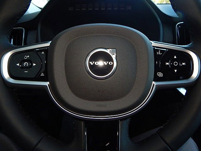 New 2026 Volvo XC90 B6 Ultra w/ Lounge Package image 23