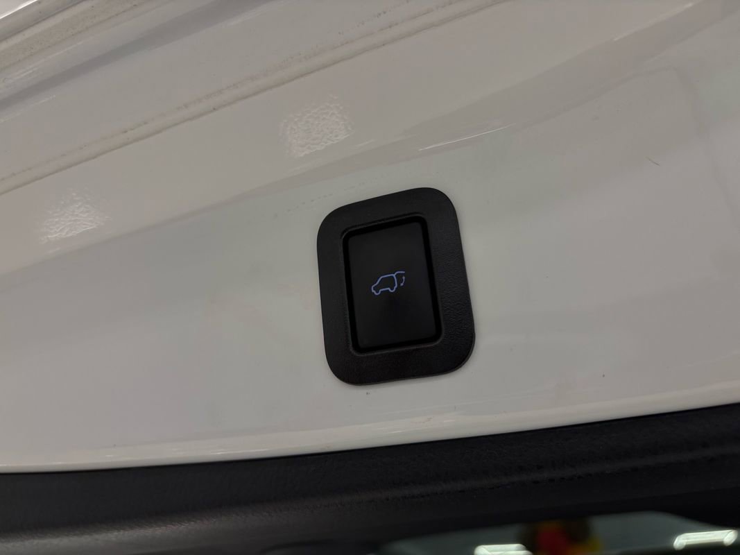 Used 2018 Toyota Highlander Limited w/ Protection Package #3 AWD/4WD image 15