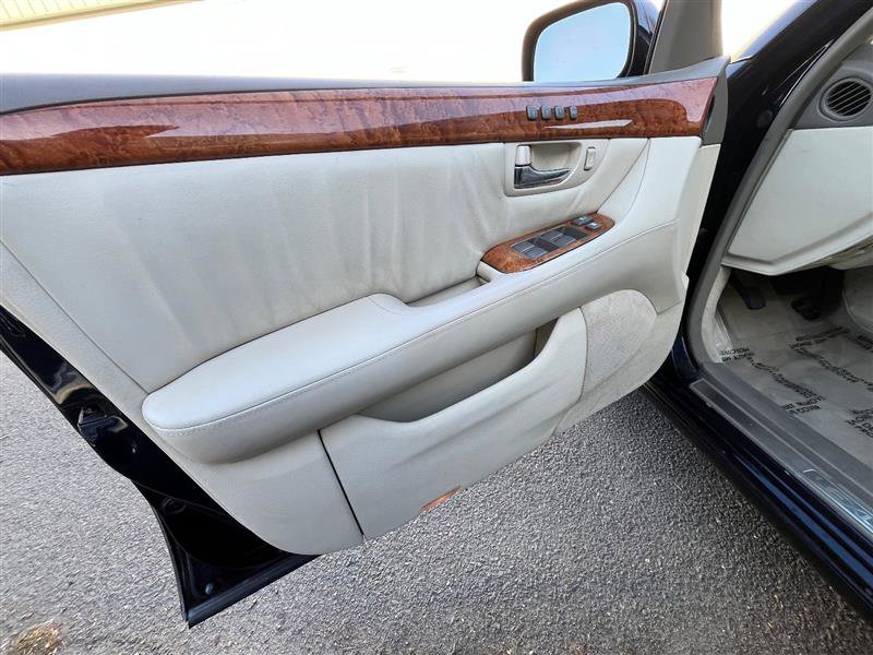 Used 2006 Lexus LS 430 image 19