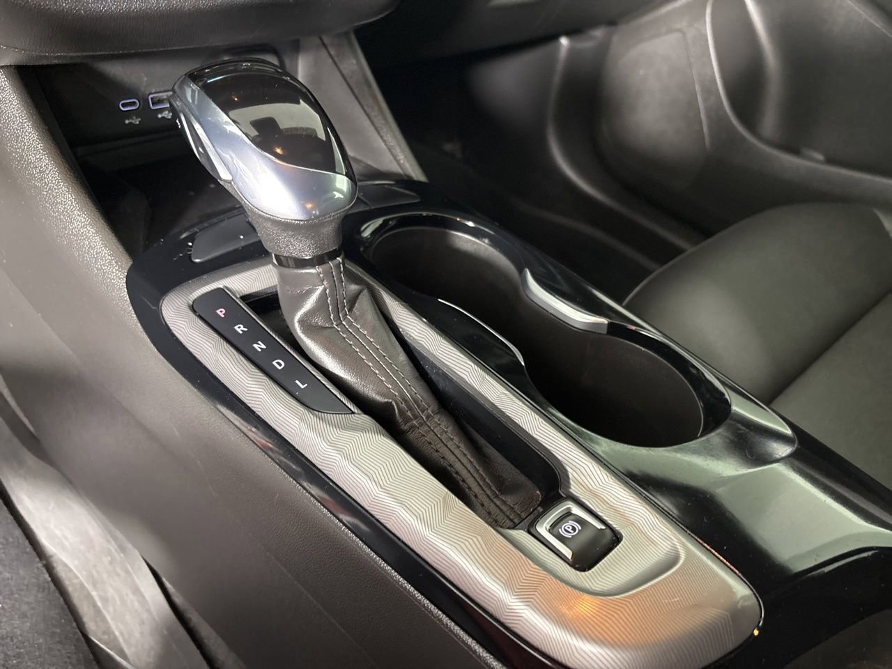 Used 2024 Buick Envista Sport Touring w/ Convenience I Package FWD image 18