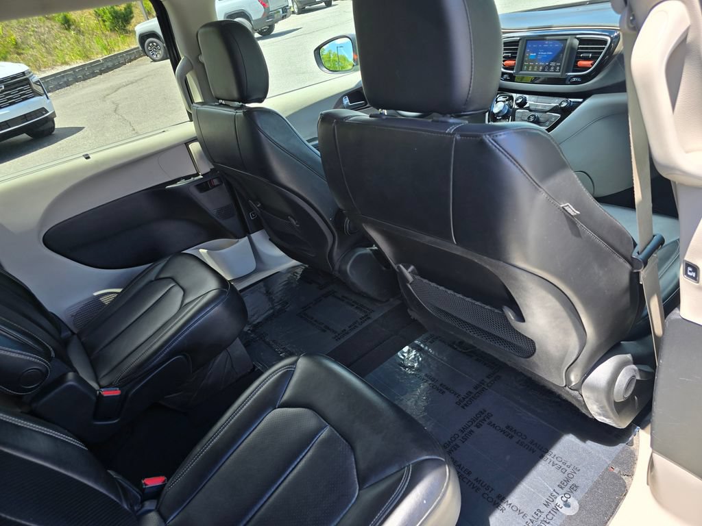 Used 2021 Chrysler Voyager Lxi FWD image 26