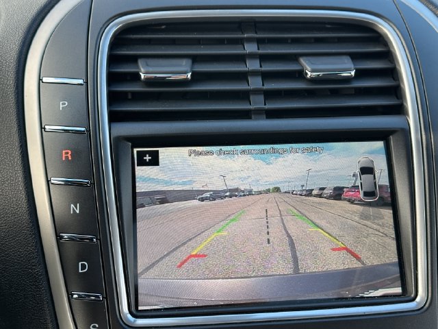 Used 2017 Lincoln MKX Reserve w/ Driver Assistance Package AWD/4WD image 28