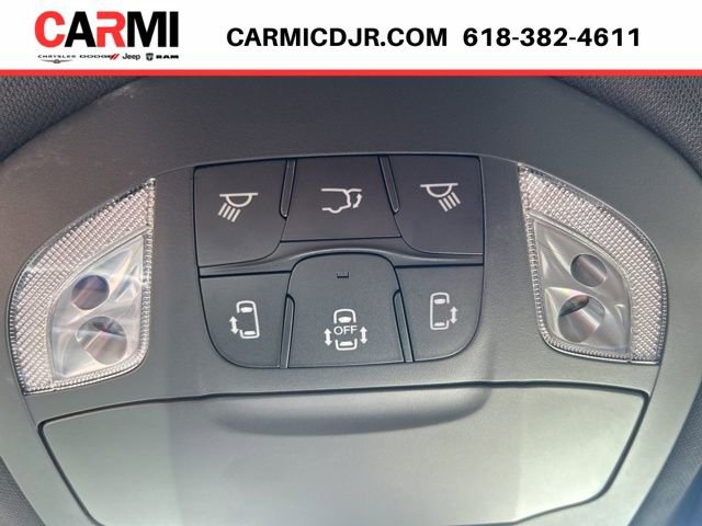 New 2026 Chrysler Pacifica Select image 21