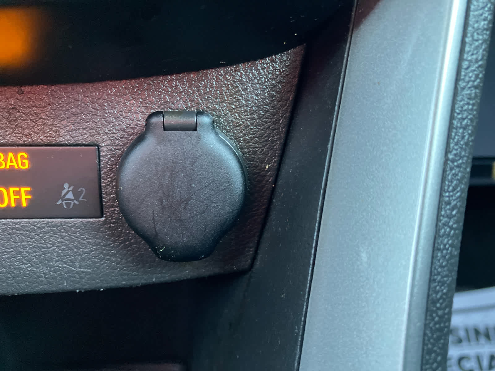 Used 2022 Chevrolet Trax LT w/ Sport Edition image 24