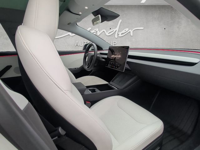Used 2025 Tesla Model 3 Long Range image 24