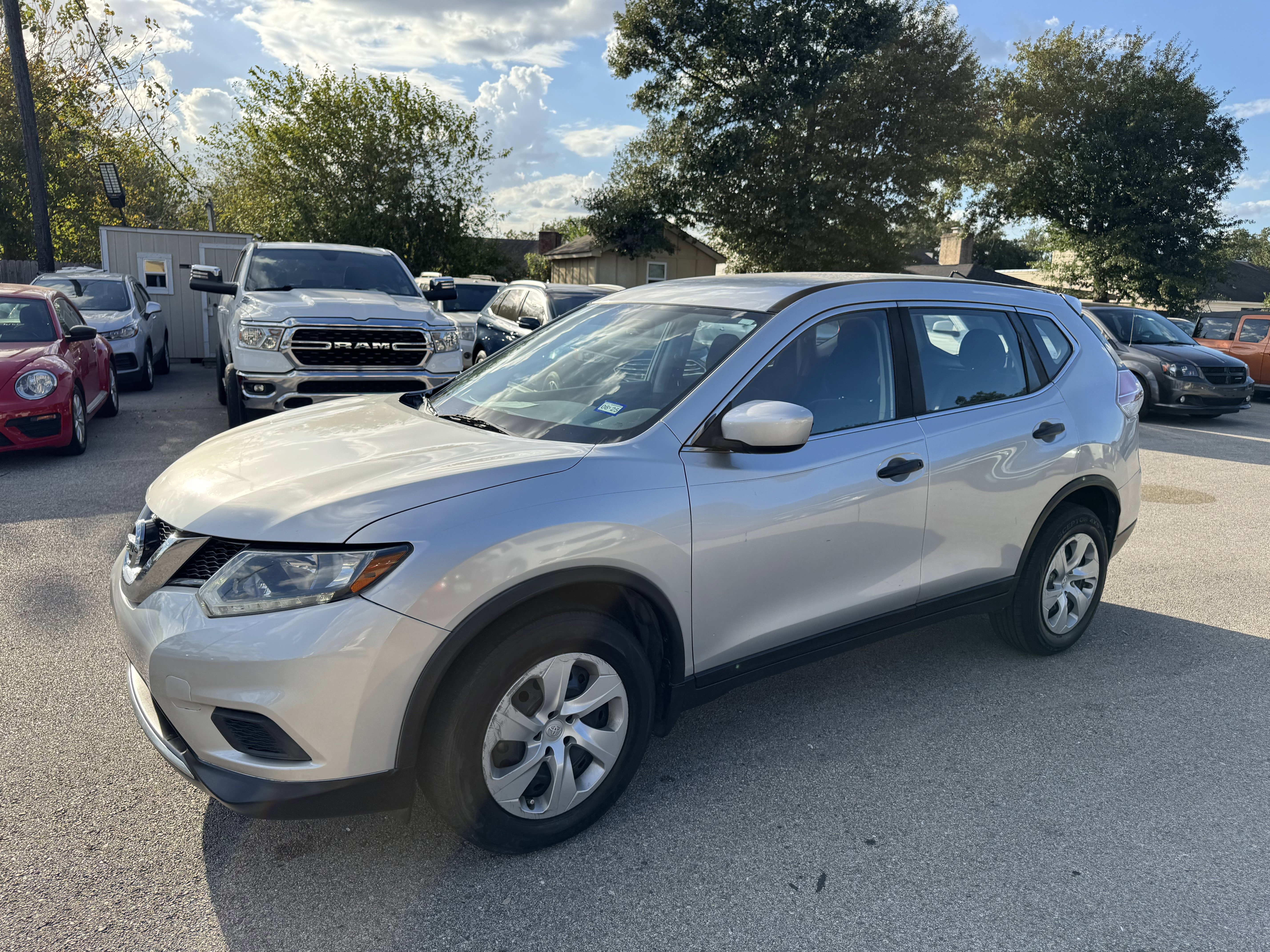 Used 2016 Nissan Rogue S FWD image 8