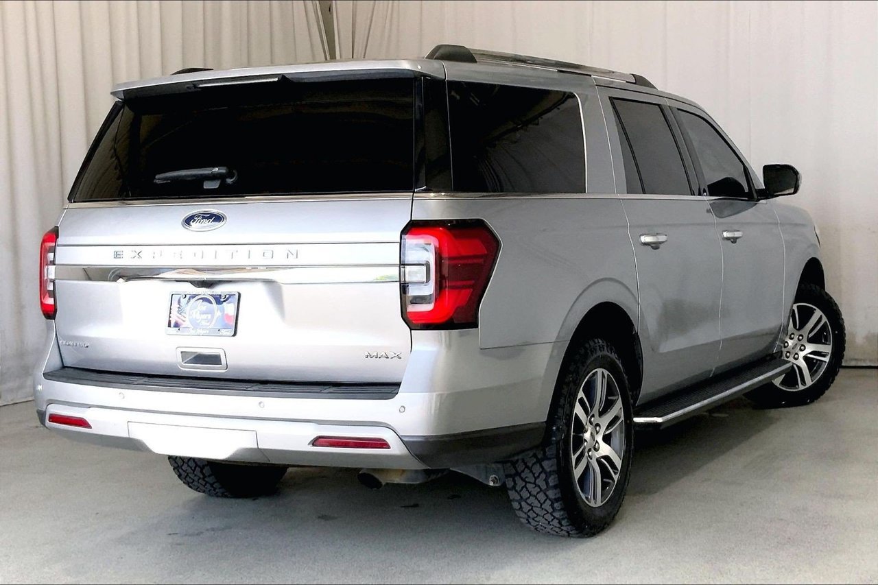 Used 2023 Ford Expedition Max Limited AWD/4WD image 13