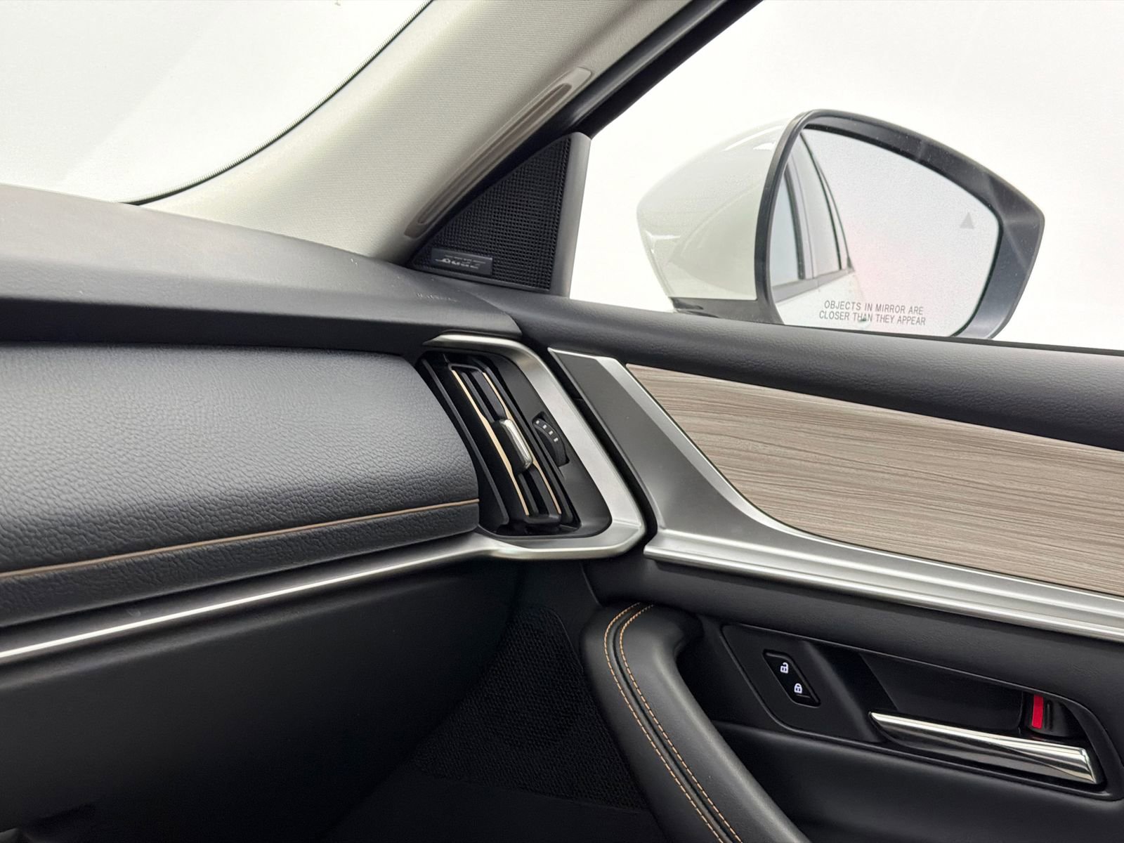 Used 2024 MAZDA CX-90 Plug-In Hybrid w/ Premium Pkg image 34