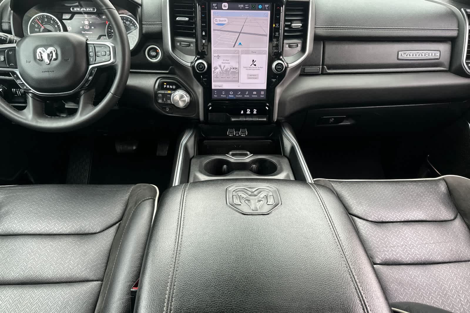 Used 2025 RAM 1500 Laramie AWD/4WD image 3