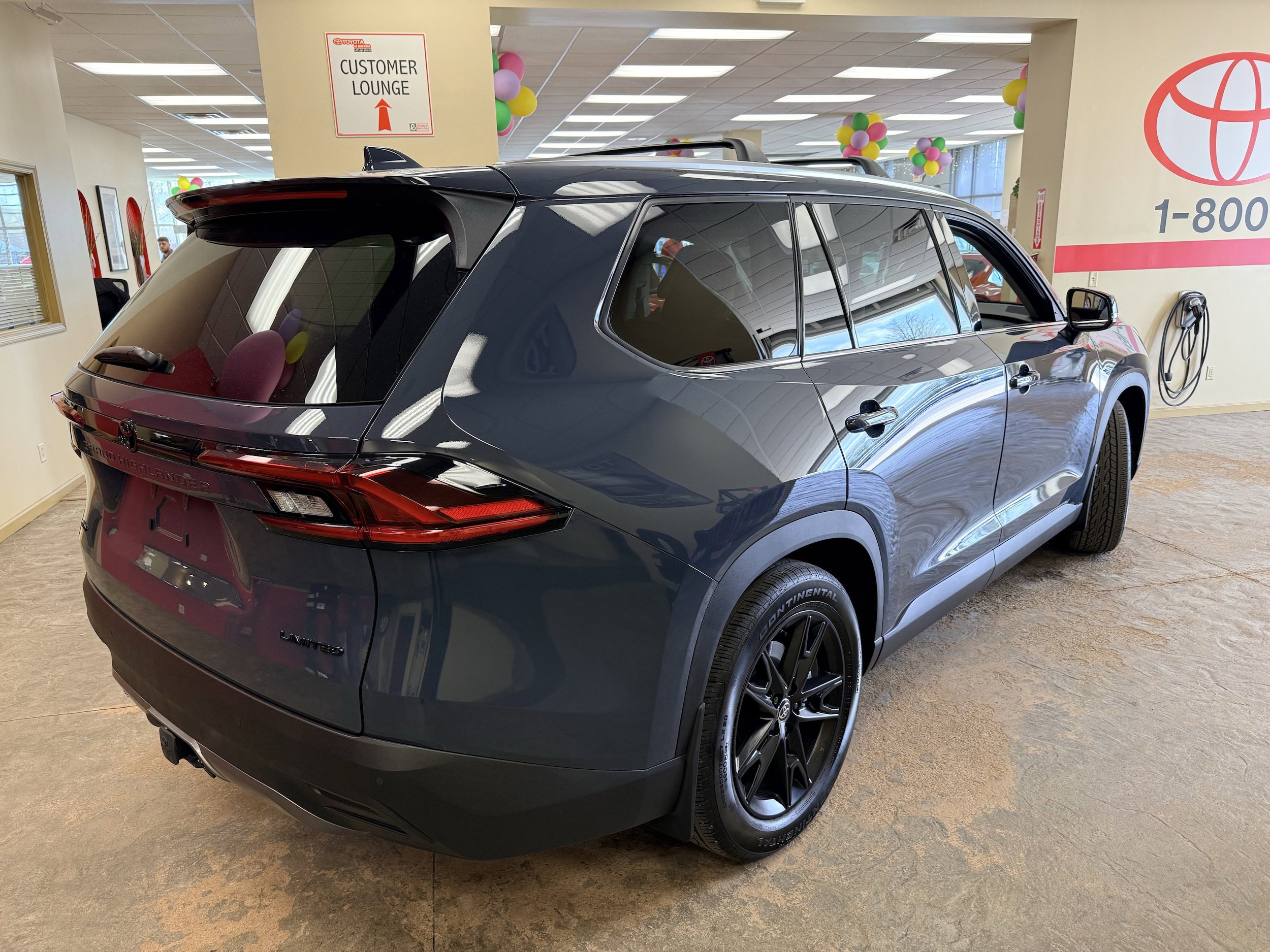 Used 2025 Toyota Grand Highlander AWD image 12