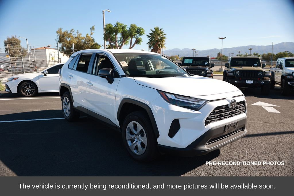 Used 2024 Toyota RAV4 LE image 8