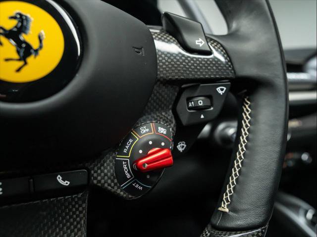 Used 2020 Ferrari 812 Superfast RWD image 23