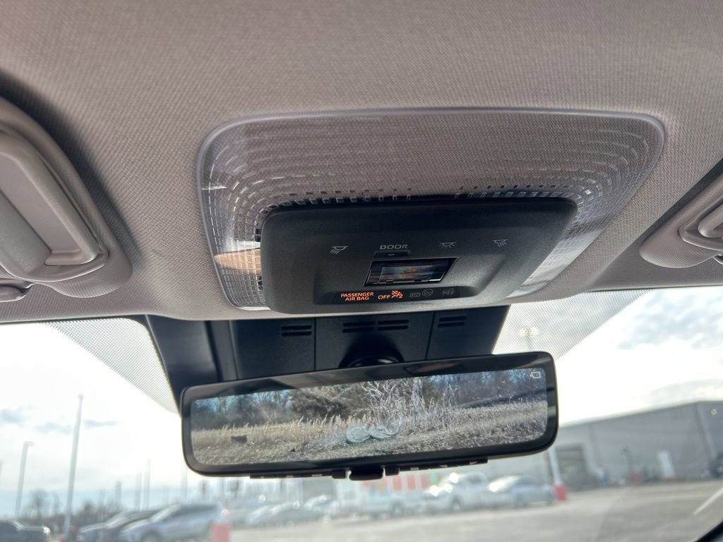 Used 2024 Toyota Prius Prime Premium image 16