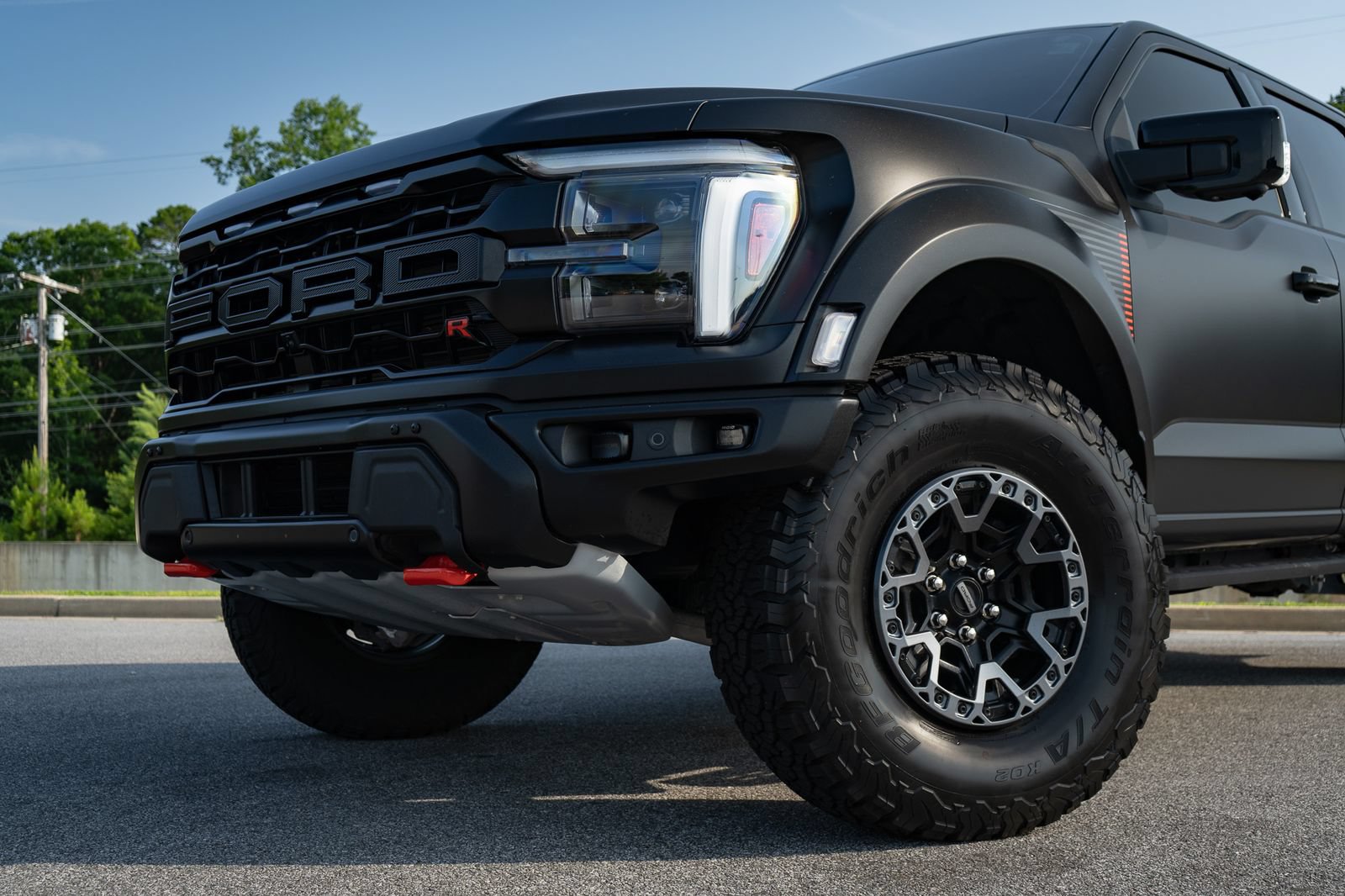 Used 2025 Ford F150 Raptor w/ Equipment Group 803A Raptor R AWD/4WD image 7