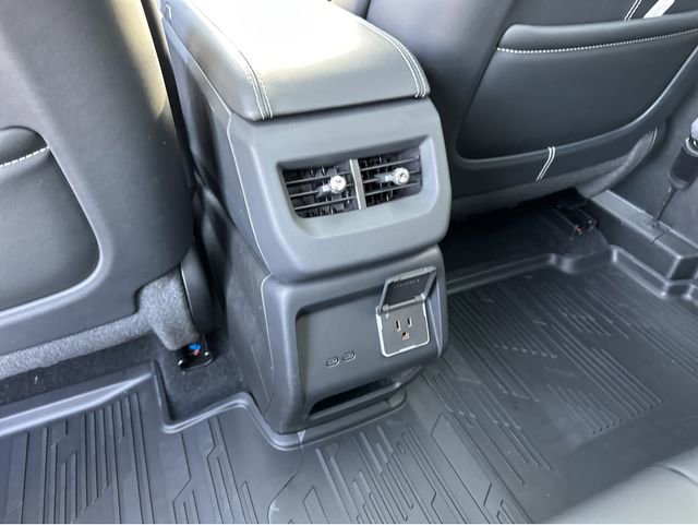 New 2026 Cadillac Optiq Luxury 1 image 15