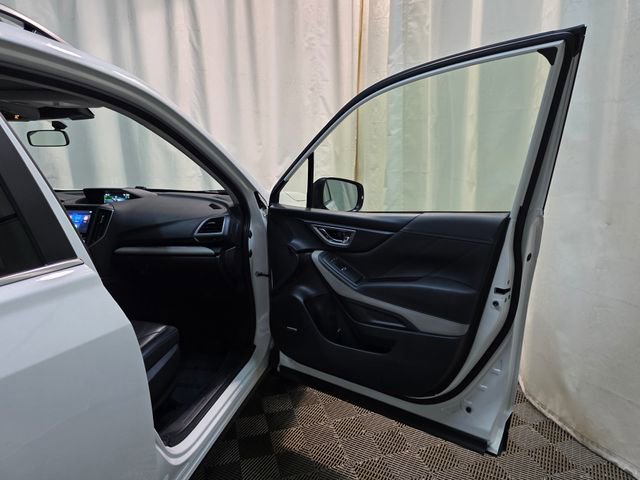 Used 2023 Subaru Forester Limited image 33
