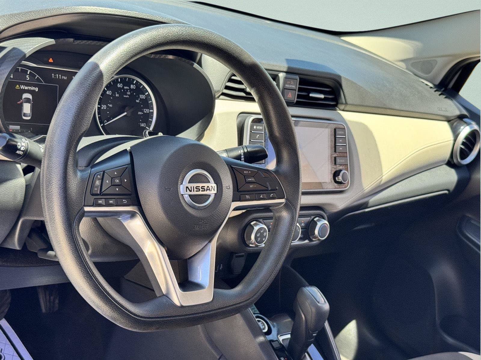 Used 2022 Nissan Versa SV FWD image 19