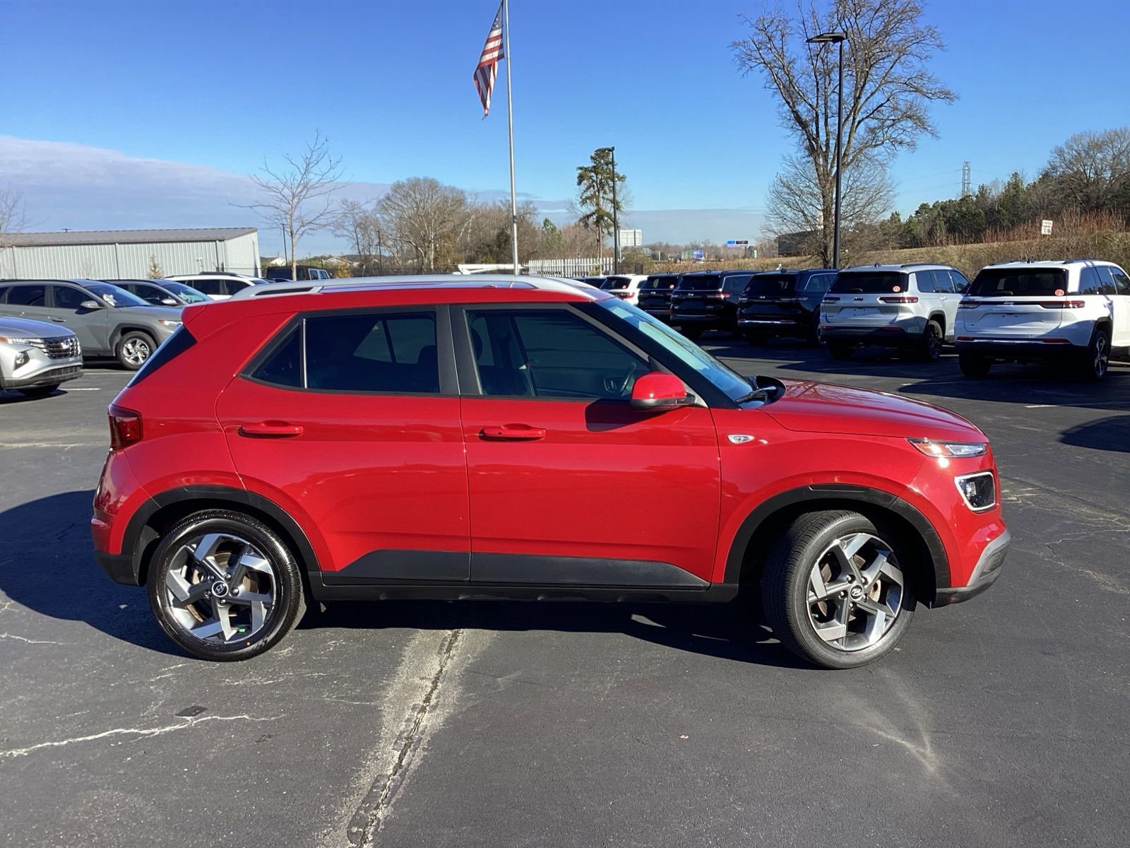 Used 2022 Hyundai Venue Limited w/ Cargo Package image 5