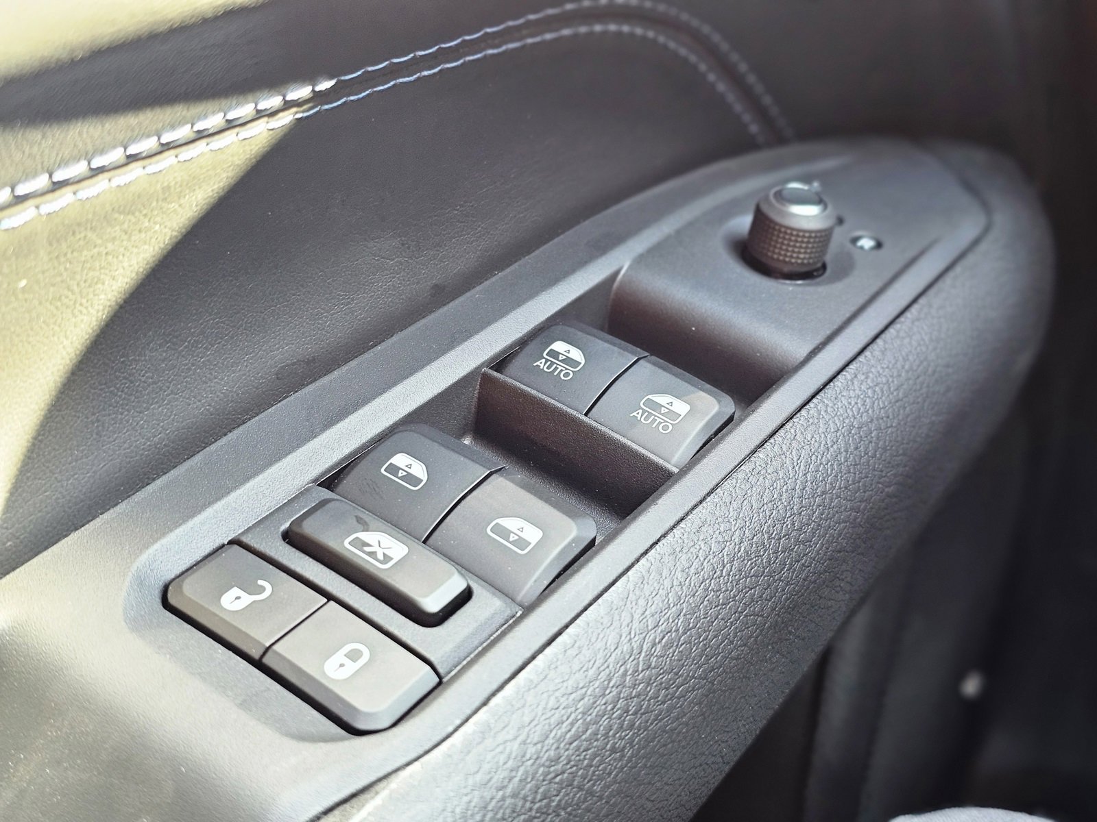 New 2026 Jeep Compass Latitude image 18