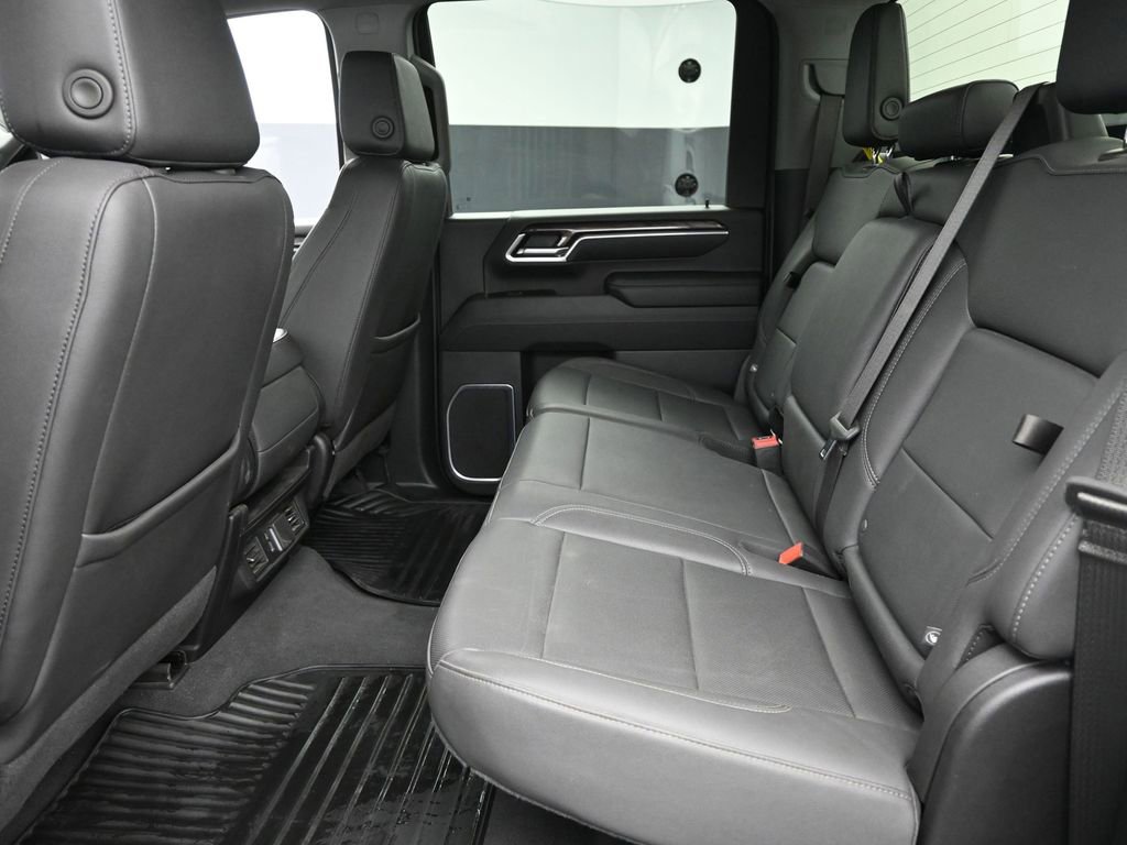 Certified 2025 Chevrolet Silverado 2500 LTZ image 10