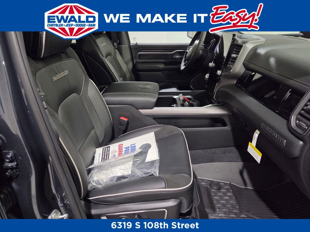 New 2026 RAM 1500 Laramie AWD/4WD image 17