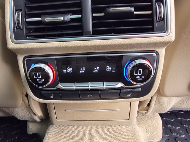 Used 2017 Audi Q7 3.0T Prestige w/ Prestige Package AWD/4WD image 14