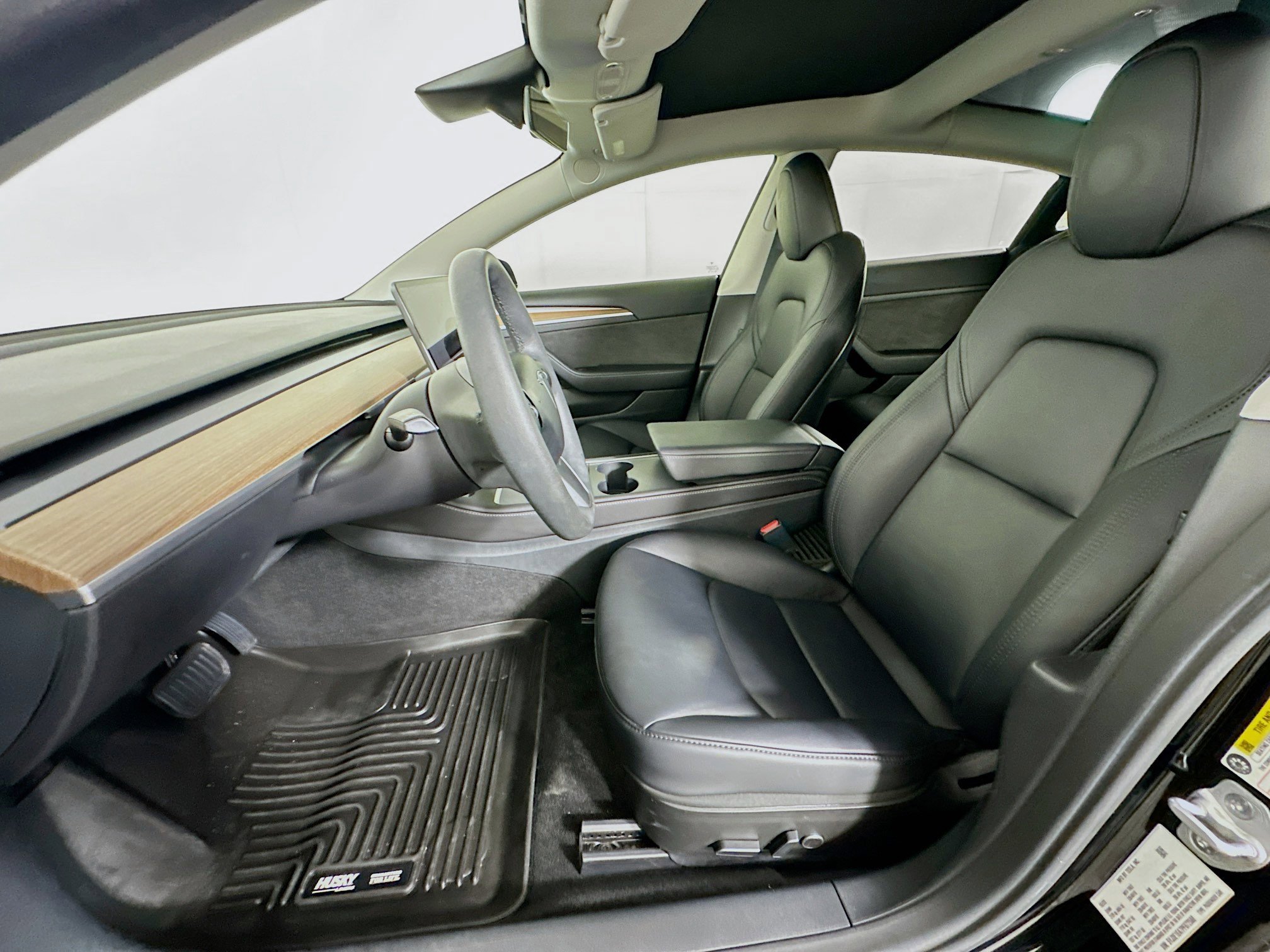 Used 2023 Tesla Model 3 Standard Range RWD image 13