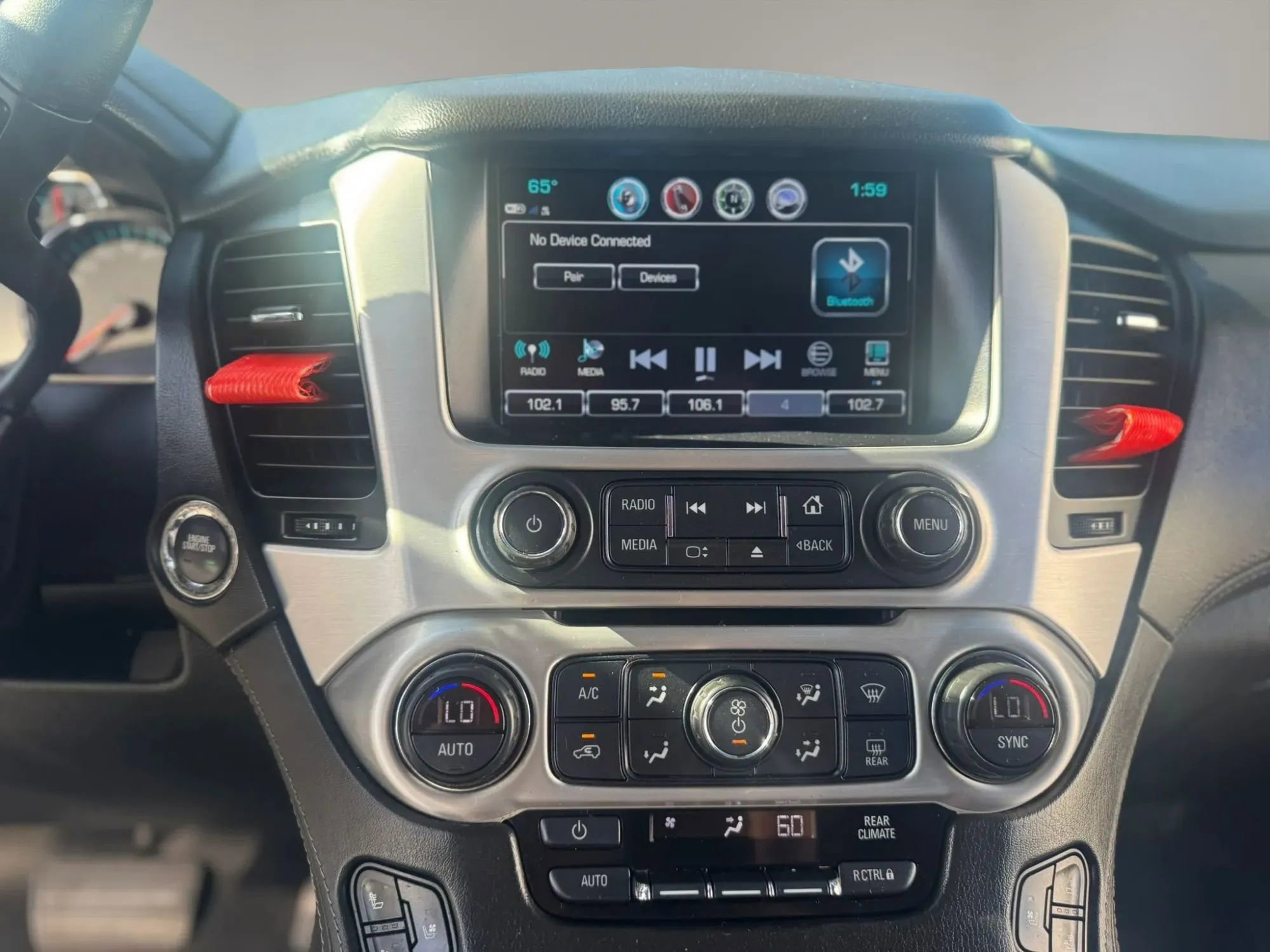 Used 2020 GMC Yukon XL SLT AWD/4WD image 16