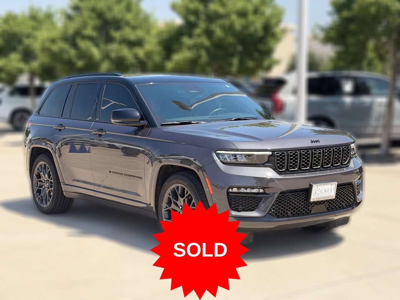 Used 2025 Jeep Grand Cherokee Summit w/ Obsidian Package AWD/4WD image 5