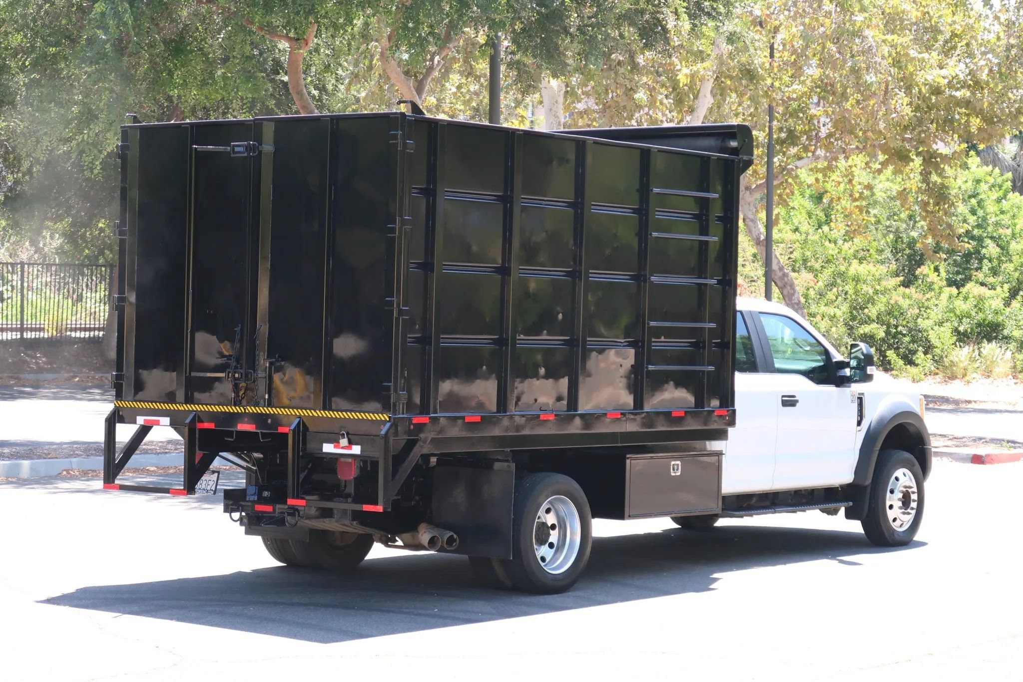 Used 2017 Ford F550 2WD SuperCab Super Duty image 21