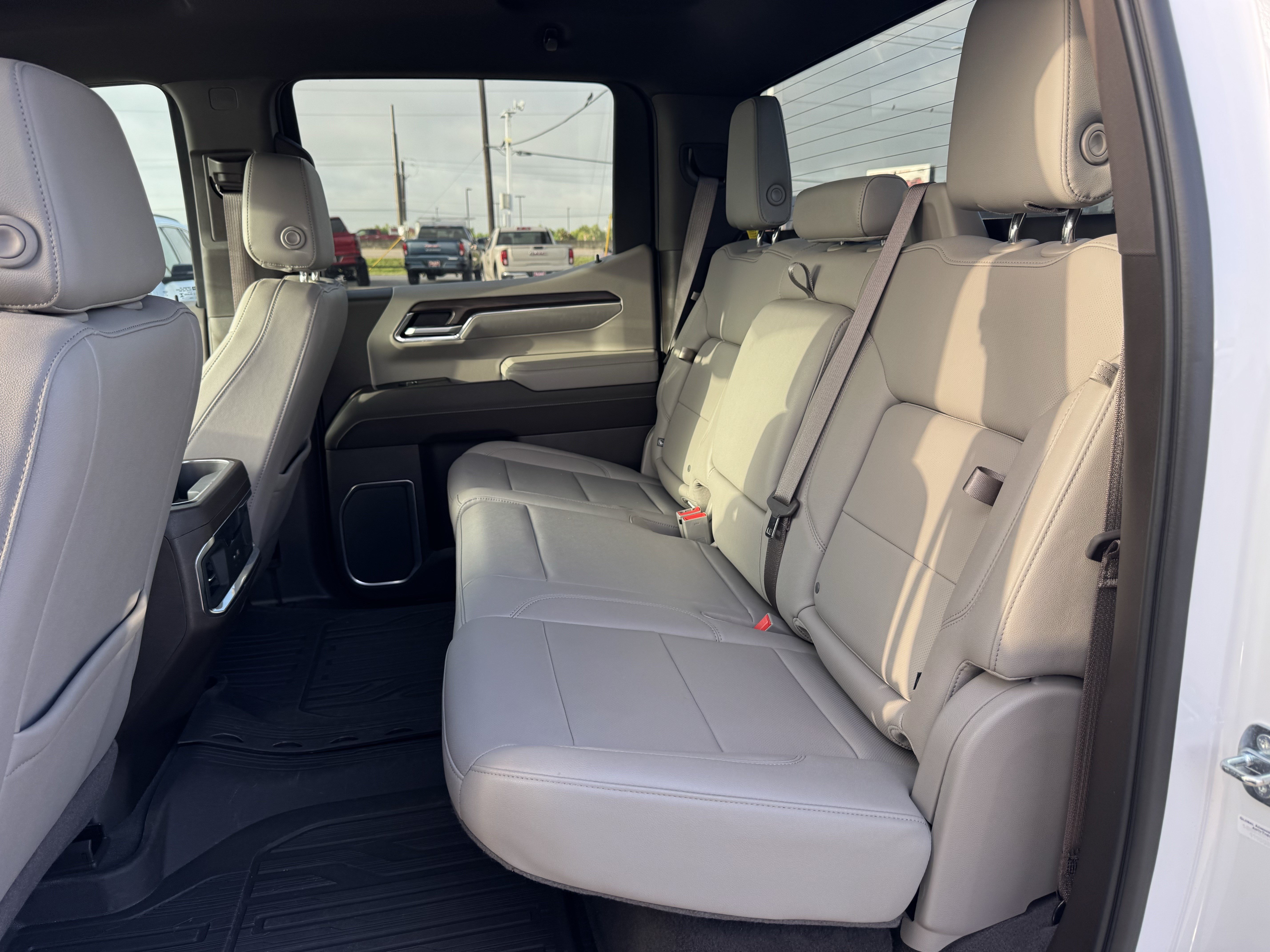 Used 2023 GMC Sierra 1500 SLT RWD image 25