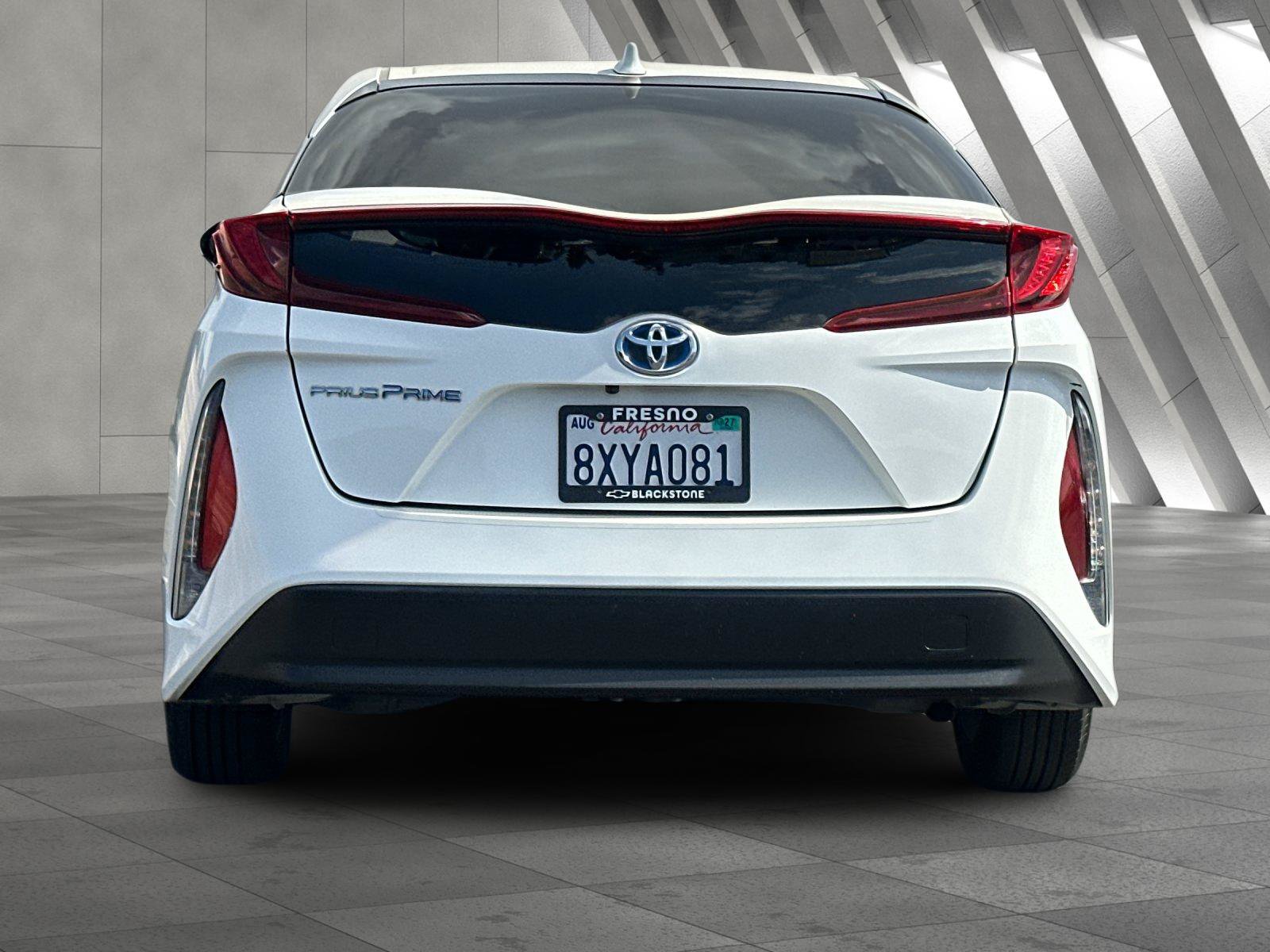 Used 2022 Toyota Prius Prime LE FWD image 5