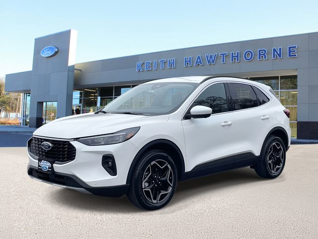 New 2026 Ford Escape Platinum w/ Premium Technology Package AWD/4WD image 3