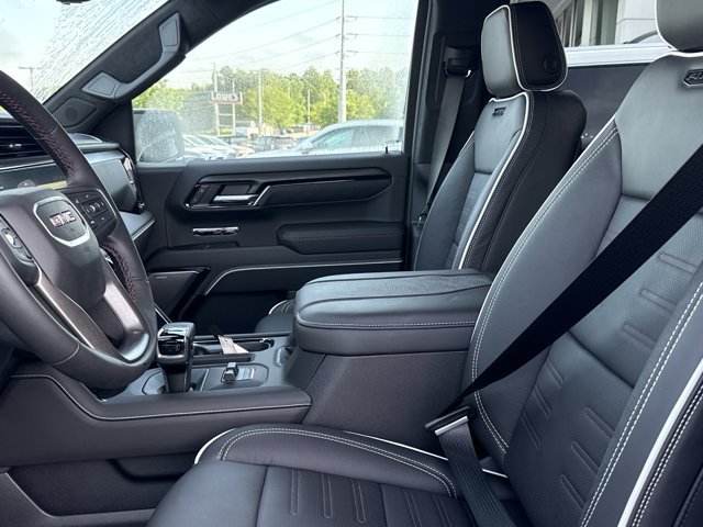 New 2026 GMC Sierra 1500 AT4X w/ LPO, Black Badging Package AWD/4WD image 5