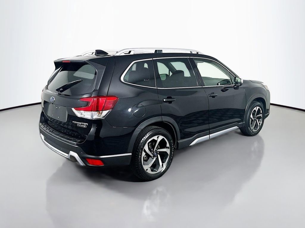 Used 2022 Subaru Forester Touring w/ Popular Package #2 image 7