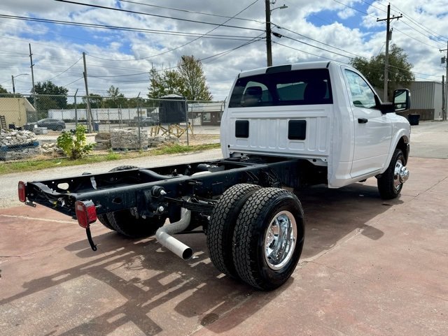 New 2024 RAM 3500 Tradesman image 5