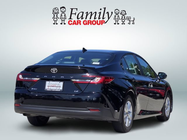 Used 2025 Toyota Camry LE w/ Convenience Package FWD image 4