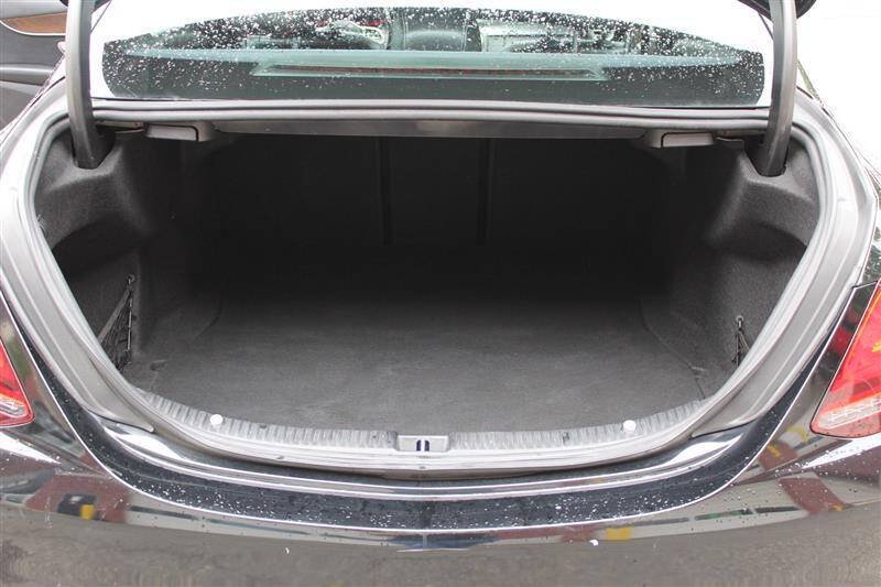 Used 2019 Mercedes-Benz C 300 4MATIC Sedan image 27