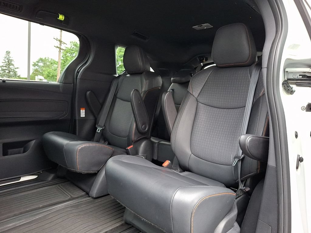 Certified 2021 Toyota Sienna XSE w/ XSE Plus Package AWD/4WD image 10