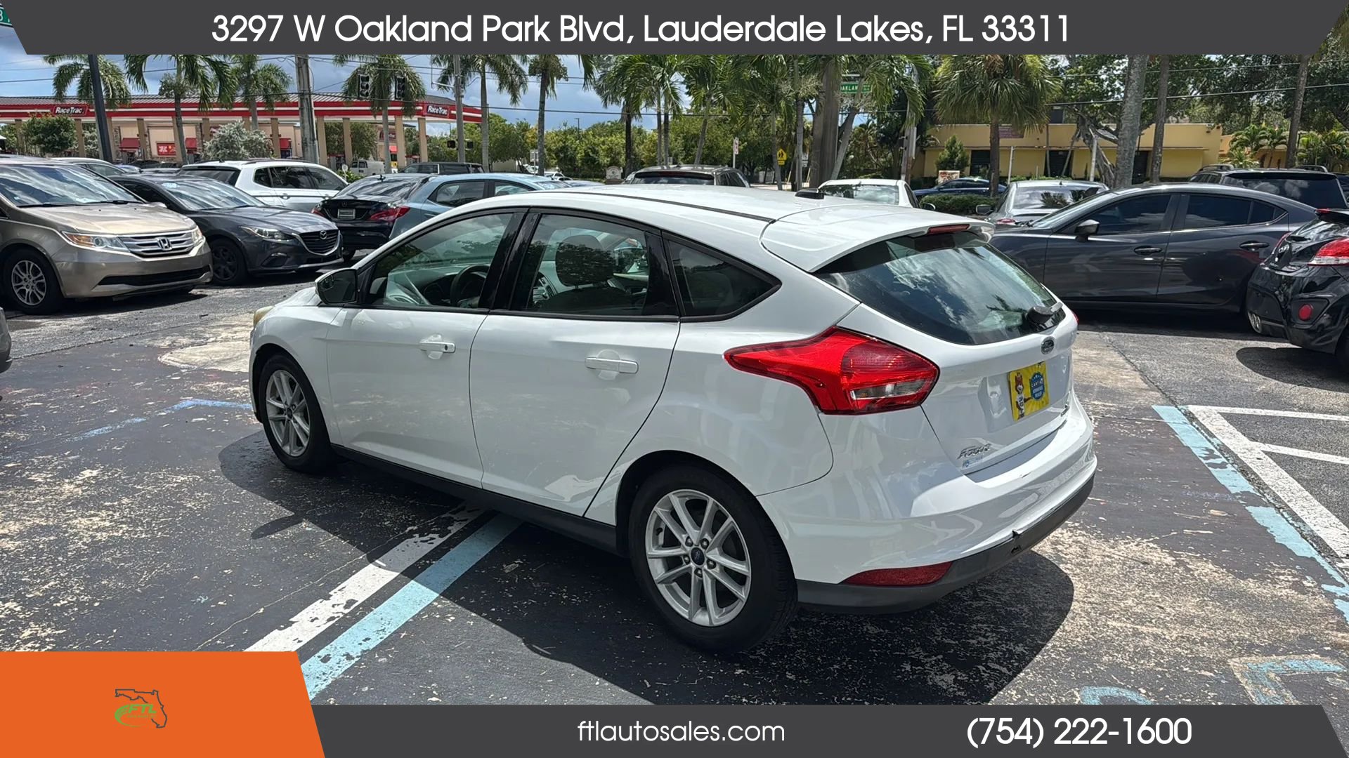 Used 2016 Ford Focus SE FWD image 6