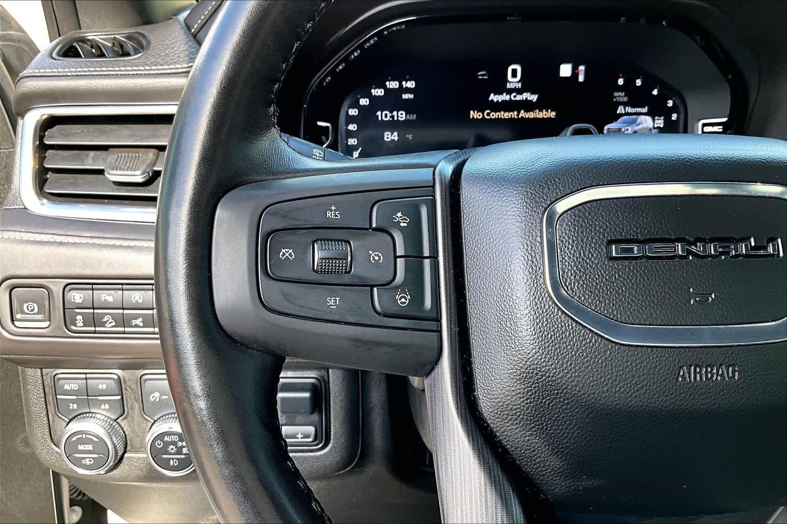 Used 2023 GMC Yukon Denali Ultimate AWD/4WD image 27