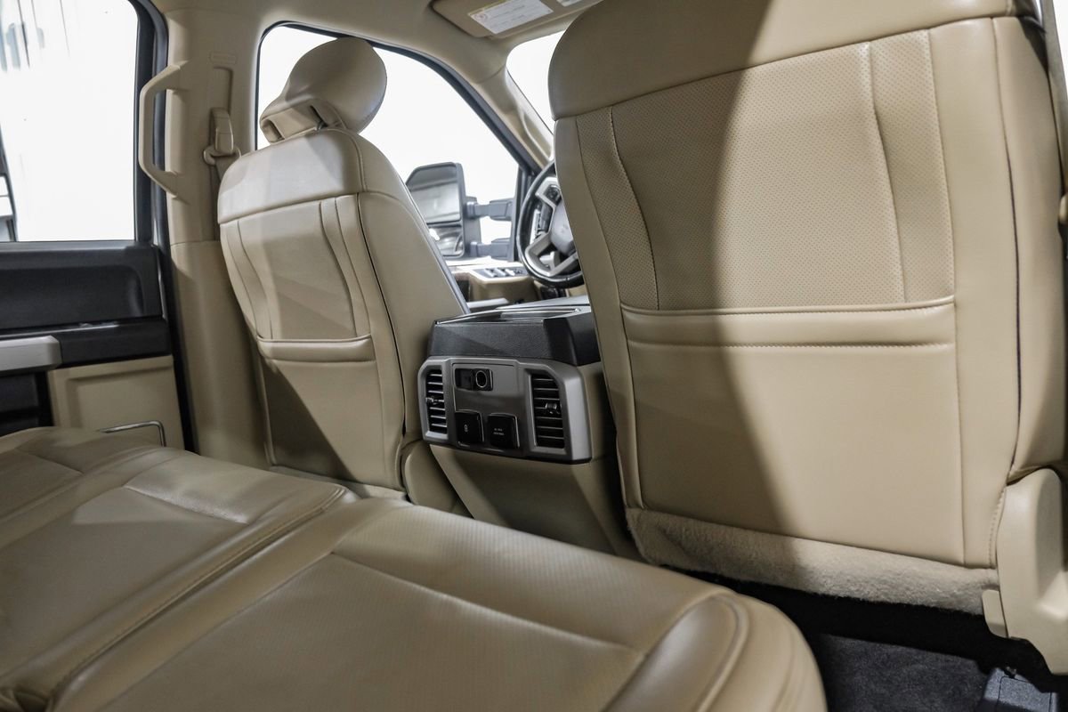 Used 2017 Ford F250 Lariat w/ Chrome Package image 36