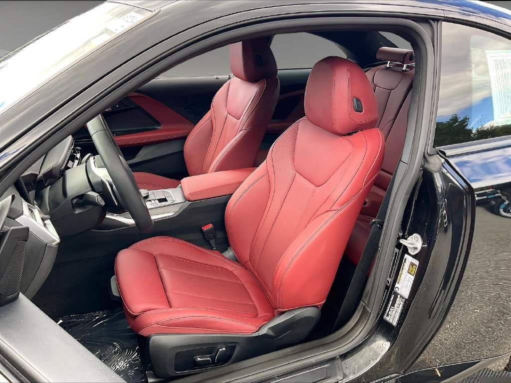 Used 2025 BMW 230i Coupe w/ Convenience Package RWD image 9
