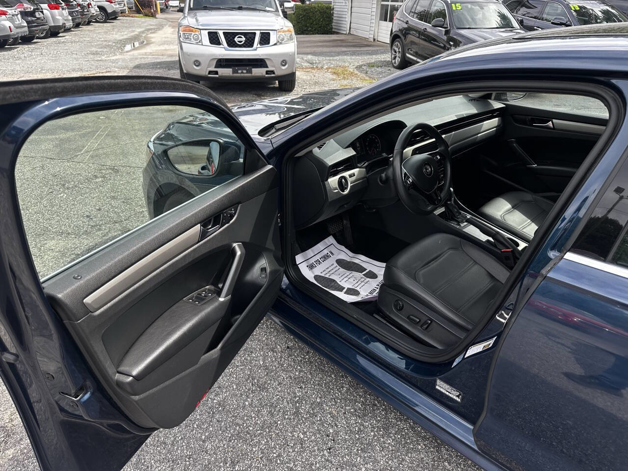 Used 2021 Volkswagen Passat 2.0T SE image 11