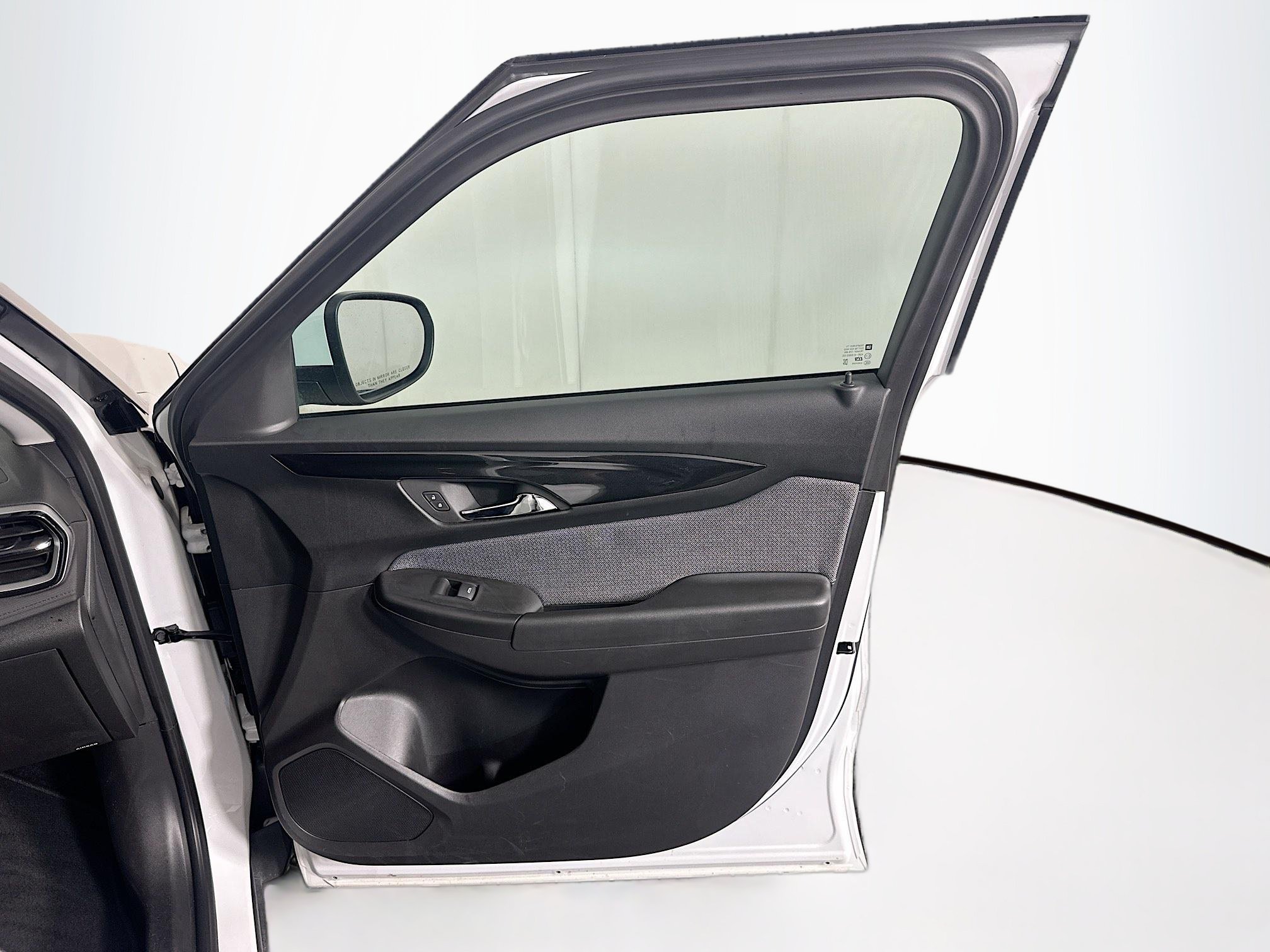 Used 2025 Chevrolet TrailBlazer LT AWD/4WD image 29